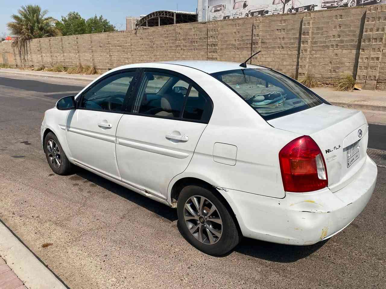 للبيع هيونداي أكسنت 2006 

محرك 1600
كير أوتوماتيك
مناسبة للاستخدام اليومي.
السيارة بيها ملاحظات ونقوصات بسيطة
السعر 72
للاستفسار على الخاص 
او اتصال ***********
