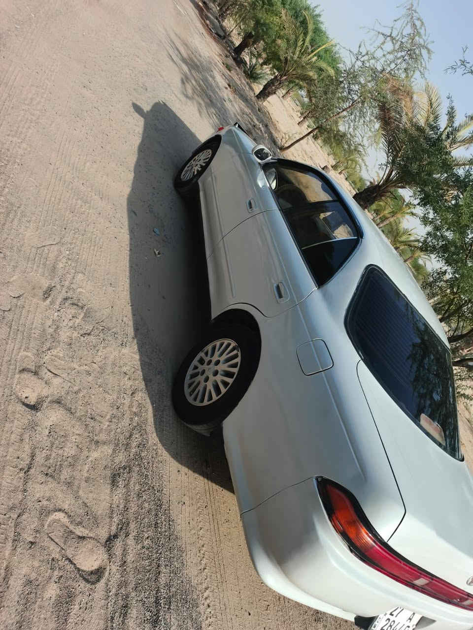 السلام عليكم سيارة مارك نفخ للبيع موديل 1993 مكفولة كص ونقل رقم ذي قار انجليزي سنوية لي 29 بسمي  مكينة وكير ثنين ونص جديد حدادة طخم تاير جديد كهربائيات كلها شغالة السعر44 وبيها مجال مكان السيارة البصرة سفوان رقم صاحب السيارة ***********
