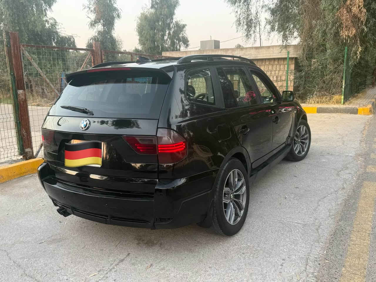 سلام عليكم بيم X3فول فول بانورامه موديل 2008سياره حيل جديده رقم شمالي شرط التحويل سعر متوازي على البيع 63$وبيها مجال مكاني موصل ***********واتساب
