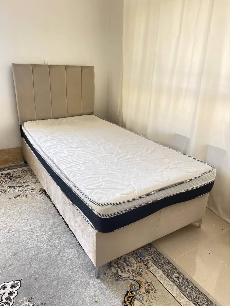 A 180cmX200cm bed with head board, night stands, mattress, and storage bench, used for approximately 6 months. Selling for $200. 

3 adult sized beds 90cm with headboard hydraulic storage and mattresses, used for about 8 months, selling for $80 each. 2 brown/beige, one pink.

3 kids Ben 10 beds, with mattresses and metal frame, selling for $50 each.

4 shoe cabinets used for children’s clothing, all selling for $20 each. 3 fully white exterior and one wood and white exterior

If you are interested, call *********** أربيل, العراق
