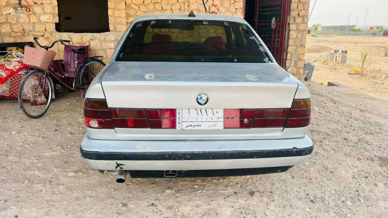 السلام عليكم.
بي أم. 525 كير عادي 
موديل 90
محرك كبس بلادي. بي تبخير 
رقم انبار شرط التحويل السنويه تنتهي بشهر ال 12 
السعر 28$ وبيه مجال 
مكان السياره الانبار القائم 

‏‪***********‬‏

نص مكتوب في الصور:
- RH/2024