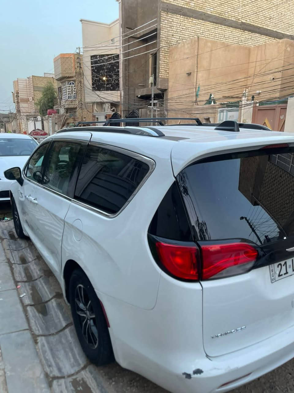 فيوجر بسفيكا موديل 2022 سياره حادثه جاملغ خلفي و باب سلايد جهت راكب سياره سعره 190 سياره كامله ما ناقصه برغي لايتات امامي زراعه نصف عدسه و 3 ليزر  و لايت عالي هم زنون و بك لايت LED كشنات جلد سياره كامله ما ناقصه شي رقم سليمانيه لأتصال و المراسله على واتساب ***********
