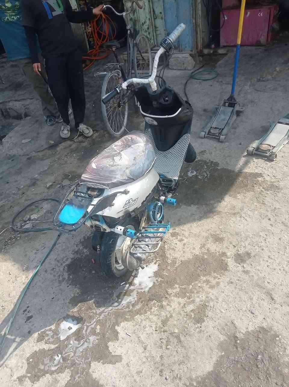بيجي تسع زروف • نعمه • معدل