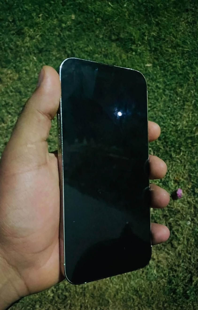 آيفون 13 برو ماكس • ٢٥٦ • كامرة ٠٫٥ معطلة
