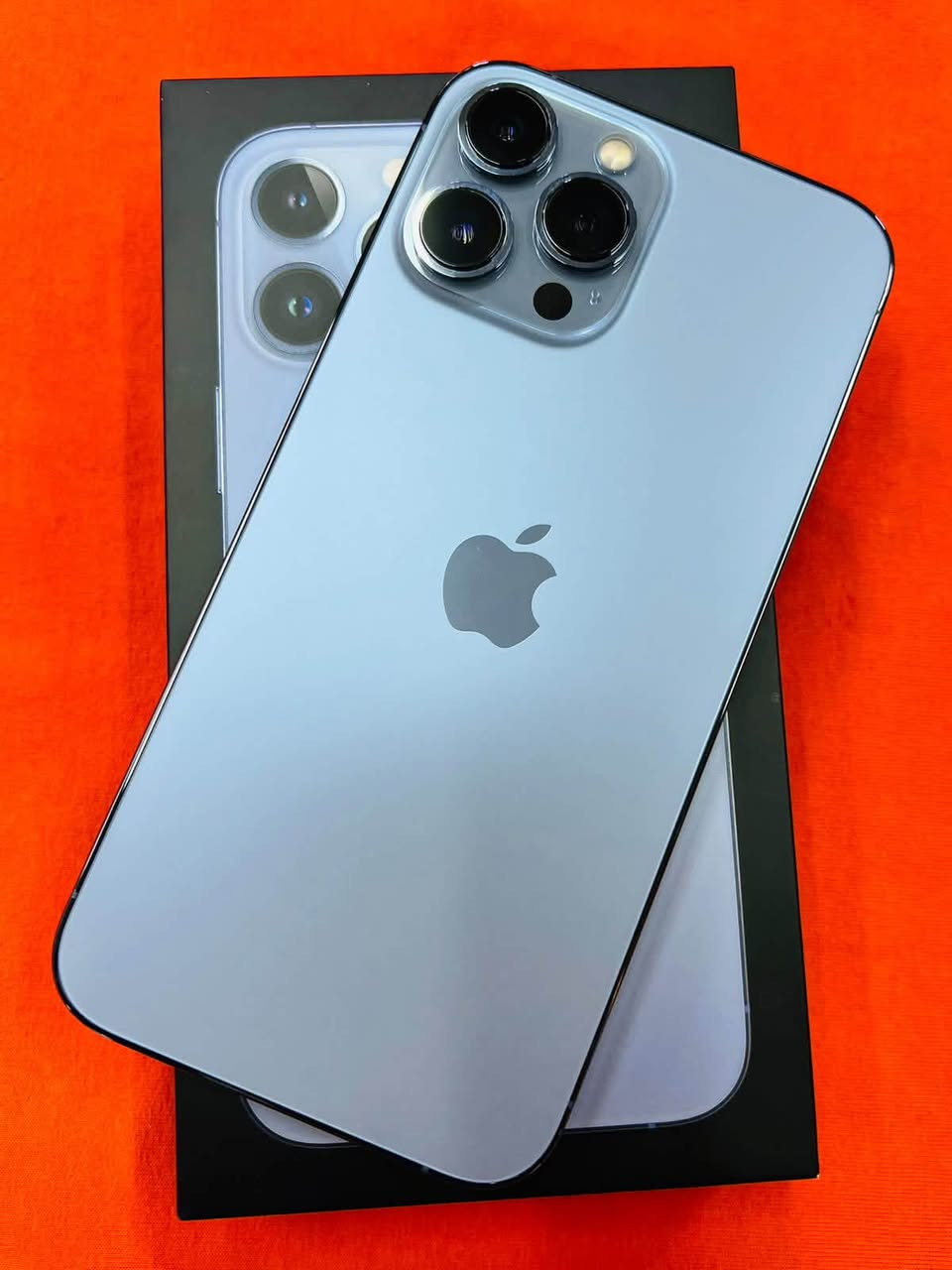 iPhone 13 pro max 
بطارية 84 ذاكرة 256 ضمان سنة ونظيف جدا ١٠٠٪؜ نظافته مع كامل الملحقات تريد السعر ادخل على الخاص اكتب تم يجيك مباشرة 💙 وشعندك للبيع او مرواس نشتري كلشي عنواني النجف ***********
