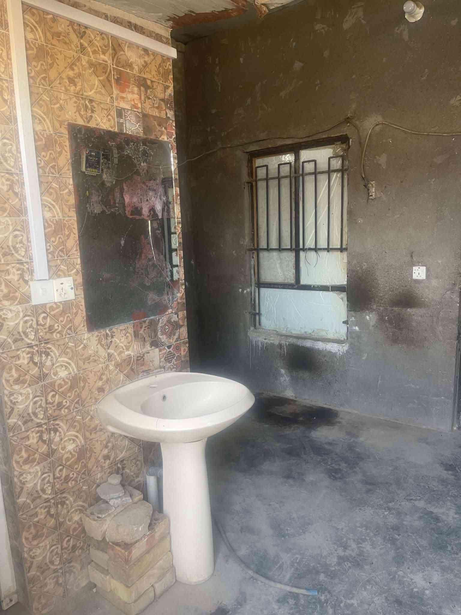 نهايه فلكة الحدادين • ٧٠م • اكثر من ٣غرف