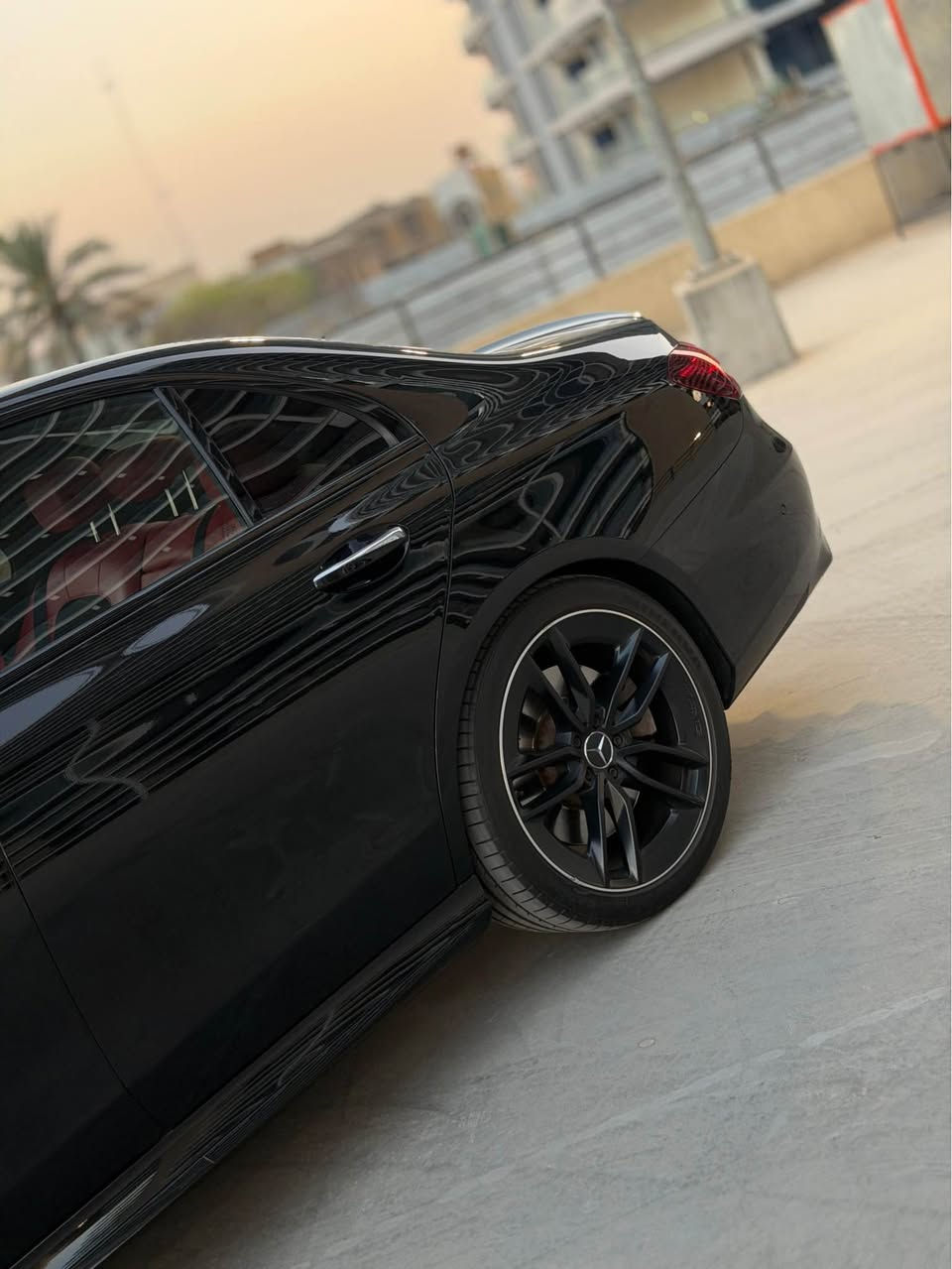 🔥 للبيع أو مراوس حسب القناعة | Mercedes-AMG E53 4MATIC 2021

فخامة مرسيدس وأداء AMG الحقيقي بسيارة واحدة…
لون أسود مع داخل أحمر AMG، مواصفات متكاملة وحالة نظيفة جداً وجاهزة للفحص.

━━━━━━━━━━━━━━━

🏁 الفئة: Mercedes-AMG E53 4MATIC
📅 الموديل: 2021
🇩🇪 الوارد: ألماني
🛣️ الممشى: 90 ألف كم
⚙️ المحرك: 3.0 لتر – 6 سلندر Turbo EQ Boost
🛞 الدفع: 4MATIC – دفع رباعي
🎨 اللون: أسود
🔴 الداخلية: جلد أحمر AMG

━━━━━━━━━━━━━━━

💎 أبرز التجهيزات:

✅ فئة AMG أصلية
✅ شاشتان مترابطتان بنظام MBUX
✅ نظام صوت Burmester
✅ كاميرات 360°
✅ رادار أمامي وتحذير من الاصطدام
✅ مراقبة النقطة العمياء
✅ سقف بانوراما
✅ دخول وتشغيل بدون مفتاح
✅ صندوق خلفي كهربائي
✅ إضاءة داخلية بـ64 لون
✅ شاحن لاسلكي
✅ تدفئة مقاعد
✅ وضعيات قيادة متعددة
✅ منظومات أمان ومساعدة سائق متكاملة

━━━━━━━━━━━━━━━

🛠️ الحالة بكل شفافية:

✔️ بدون حادث أو ضربة
✔️ فقط كلير خفيف على الجاملغ الأمامي الأيمن — بدون معجون
✔️ المحرك والكير والكهربائيات كفالة فحص
✔️ صيانة كاملة وجاهزة للاستخدام بدون صرف
✔️ الفحص مرحب به بأي مكان

━━━━━━━━━━━━━━━

🔄 للبيع أو مراوس حسب القناعة
📍 بغداد – الأعظمية

📩 لمعرفة السعر والتفاصيل، اضغط إرسال رسالة واكتب: E53
📞 واتساب واتصال: ***********

🚘 نعمان أوتو | Numan Auto
ثقة التعامل • وضوح بالتفاصيل • الفحص هو الحكم بعقوبة, ديالى
