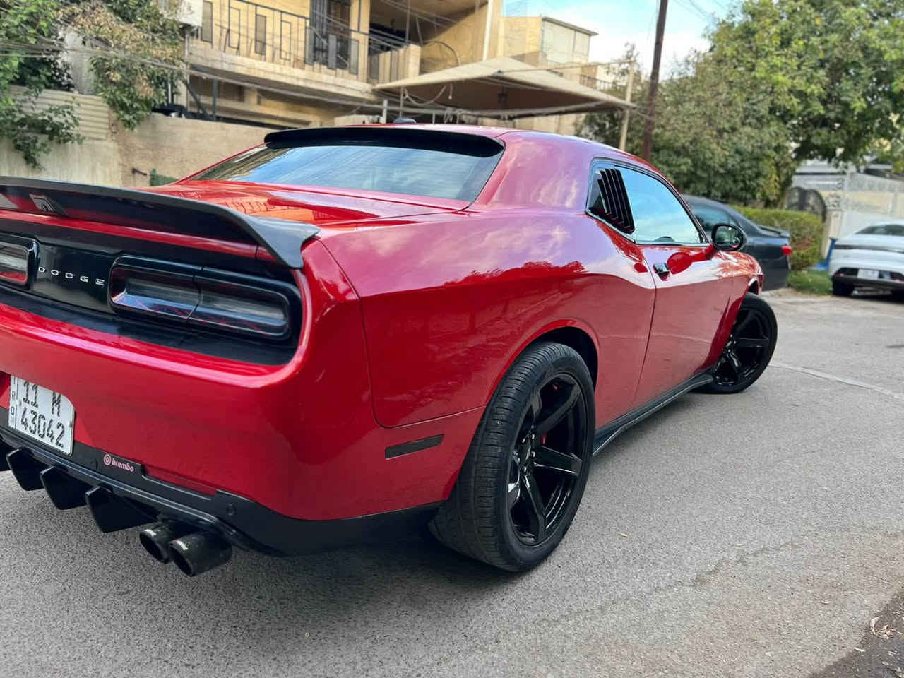 جالنجر موديل  15 مصبوغه عام للجماليه اثر وشم  بدون دواخل حادثه بسيط جاملغ وبنيد بدون ايرباك
السياره فول عدا الفتحه
شاشه جبيره مال srt
مبرمجه فول شلعه تشك الكاع 
السياره مسستمه كابرون داخل وخارج
تخم تاير جديد 
باتري جديد
كشنات جلد كهرباء
دركه srt 
شفتنات ستيرن
ويل نجمه 20 خسفه قويه تو سايز
سوارات متغير على تلفون
عدسات زنون 120 واط 
حلوك صالنصه كاربون اكره بوفك
منضومه مي جديده راديتر هيمي 3سرااوات 
برمجه حماوه 85 ثابته
منضومه تبريد جديده
صدر جديد 
فلنجات برمبو رياضي ودسكات برمبو 
ماشيه 100 
السياره جاهزه بدون نواقص تراي وين ميعجبك

‼️السعر علق بتم يجيك السعر بالخاص ‼️

📍مكان السياره بغداد 

📞رقم صاحب السيارة ***********
