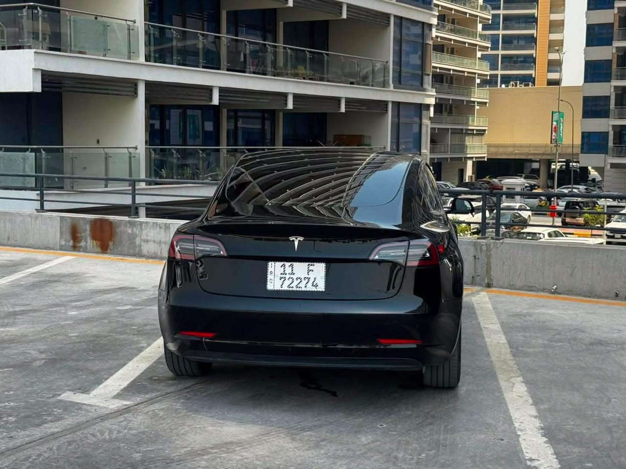 تسلا موديل 3
2023 اونلاين سعرها ابلاش جوه السوك بالعافيه على صاحب النصيب 
مكانه بالبوابه ماشيه 14 الف ميل 
سعر البيع النهائي 120 ورقه وبالعافيه على صاحب النصيب 
رقمي بغداد بسمي ثاني يوم تحويل
***********
