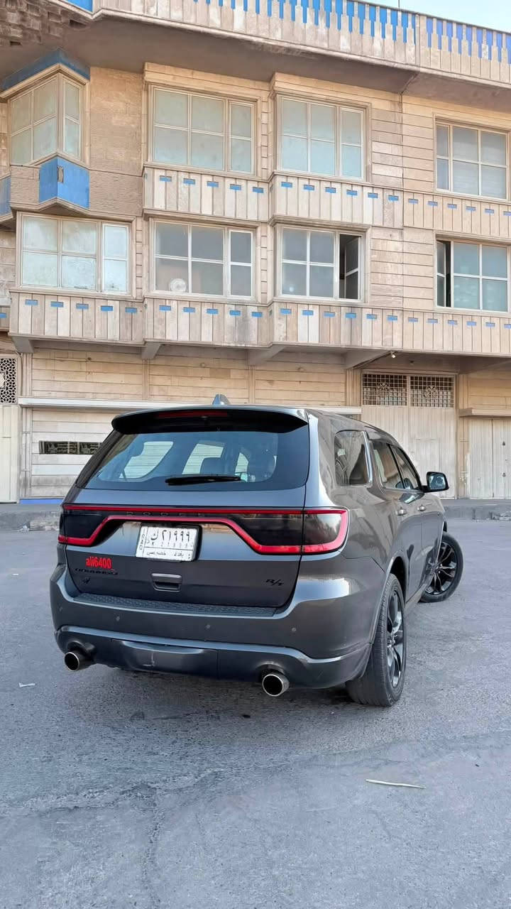 🚗 للبيع دوج دورانكو RT موديل 2021 🔥
▪️ محرك 5.7L HEMI V8 ▪️ اللون: رصاصي ▪️ الممشى: 48 ألف ميل فقط ▪️ برمجة احترافية عند مصطفى إيكل ▪️ بلكات Racing ▪️ تشغيل وأداء ممتاز، السيارة جاهزة وما تحتاج أي صرف.
المواصفات: ✅ تشغيل بصمة 
✅ شاشة كبيرة مع كاميرا خلفية
✅ كراسي جلد احمر 
✅ تدفئة وتبريد للمقاعد الأمامية و تدفئة للمقاعد الخلفية
✅ مقود مدفأ مع تحكم كامل
✅ فتحة سقف
✅ دفع رباعي (Four-Wheel Drive)
✅ شفتات ستيرن
✅ حساسات وكاميرا رجوع
✅ برمجه طلقات ببكورن فصله
الملاحظات.
جاملغ خلفي (جهة الصدر) مصبوغ.
بدون إيرباك.
بدون شاصي.
عليها دبات سكات باك والدبات الاصلية موجودة 
صور حادث موجوده بل منشور 
العنوان : بغداد / حي جميلة
للتواصل : ***********
السعر : 290 و بيهه مجال بسيط

نص مكتوب في الصور:
- ali6400
