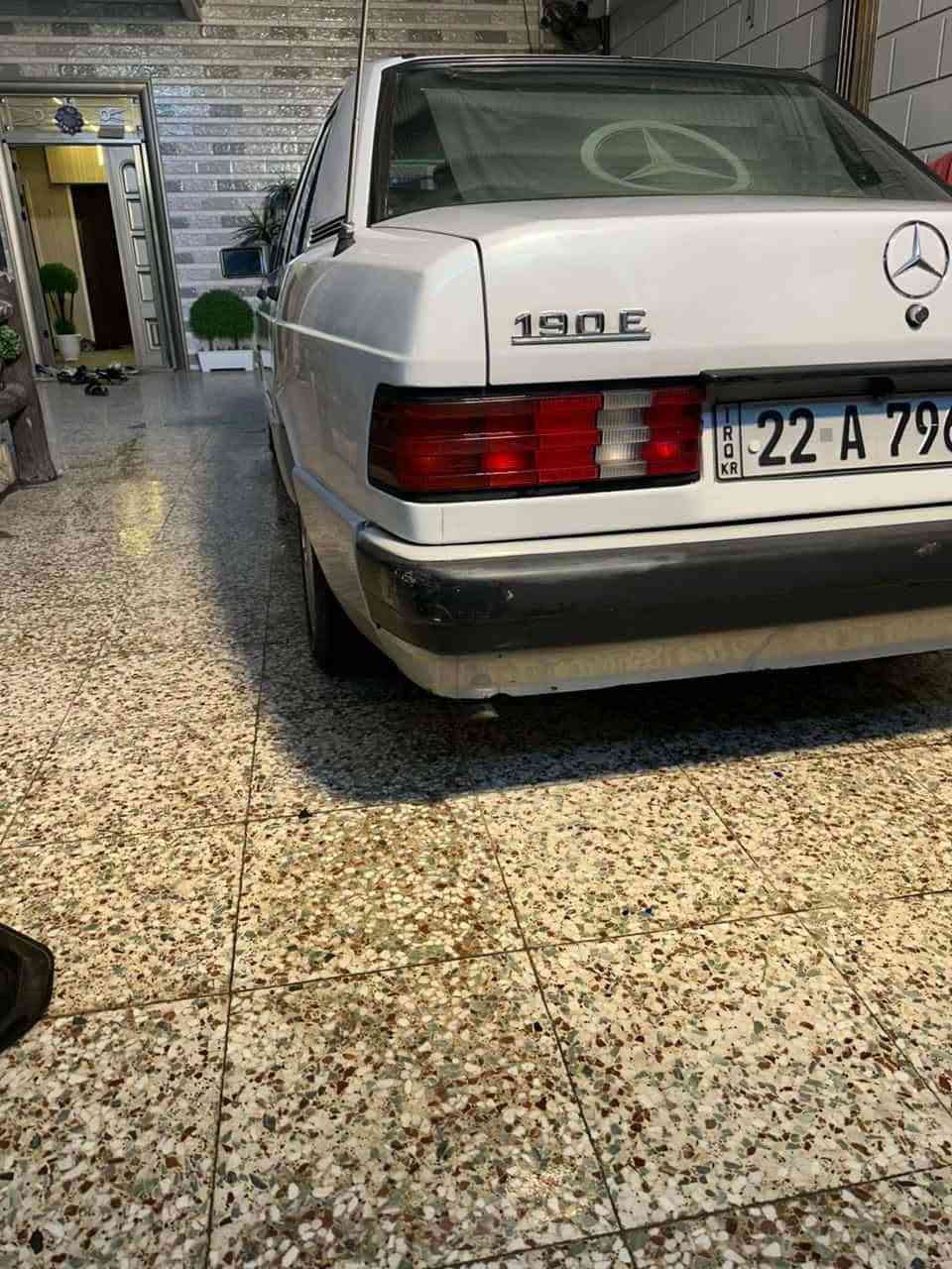 مارسدس 190 طيارين محرك بلادي عنكبوت 4 سلندر موديل 1991  فتحه كهرباء تخم تاير جديد بيه بس جاملغ صوب السايق الكدام
حداديه خير من الله كير محرك عل شرط منضومه تبريد جديده عايزه بس راديتر تبريد فقط  رقم انكليزي تحويل ثاني يوم مداور او وكالة مكاني نجف بيع او مراوس سعره ٧٢ وبيه مجال للاستفسار ***********
