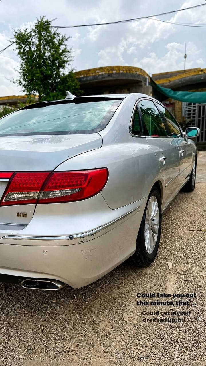 اقرأ المنشور زين قبل لا تتصل 👇
🚘 للبيع هيونداي أزيرا 2007 – وارد أمريكي 🇺🇸
المواصفات:
▪️ محرك 3.3 V6
▪️ فتحة سقف
▪️ تحكم ستيرن
▪️ مثبت سرعة
▪️ كراسي كهرباء
▪️ ميموري للكراسي
▪️ تبريد شغال
▪️ سيارة واسعة ومريحة بالسفر
🔹 العداد تقريباً 157 ألف ميل
🔹 صبغ حزام
🔹 الضربة فقط جاملغ أمامي والباقي كفالة من الضربة
🔹 رقم بغداد – مشروع وطني – تحويل مباشر
🔹 المكينة والكير على الفحص
🔹 السيارة جاهزة للفحص وين ما يعجبك
💰 السعر: 88 ورقة
🔁 أو المراوس حسب القناعة
💵 البيع نقداً فقط
📍 ذي قار – الغراف
📞 للتواصل:
***********
***********
التفاوض بالمعقول وللجاد فقط.
رجاءً اقرأ تفاصيل المنشور كاملة قبل الاتصال.
