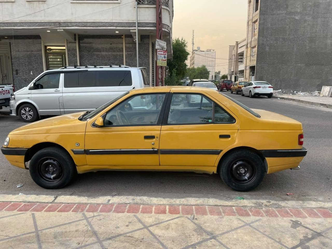 بيجو موديل 2013مصفرة هيئة وغرامة تبريد ثلج رقم بغداد تحويل مباشر مكانها بغداد السعر 25وبيها مجال قليل الاتصال ***********
