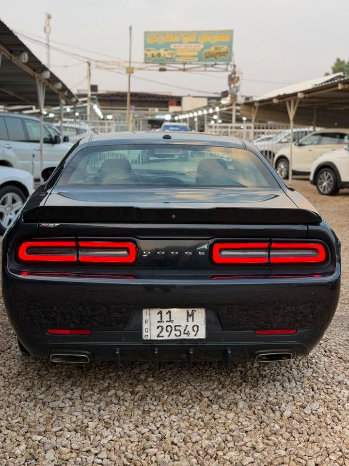 تشالنجر SXT • جلد احمر • ٢٠١٩