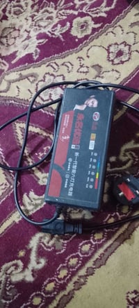 يو بي اس • ٦ بطاريات • شغال
