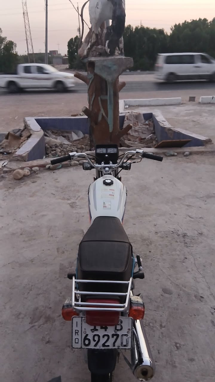 السلام عليكم
دراجه نامه شلامجه تعمير 26 دراجة جاهزه من كلشي موديل 22  رقم وسنوية 

انتهاء السنوية سنة 2030 تحويل ثاني يوم .
السعر مليون و825

الرقم هاتف وواتساب  ***********
