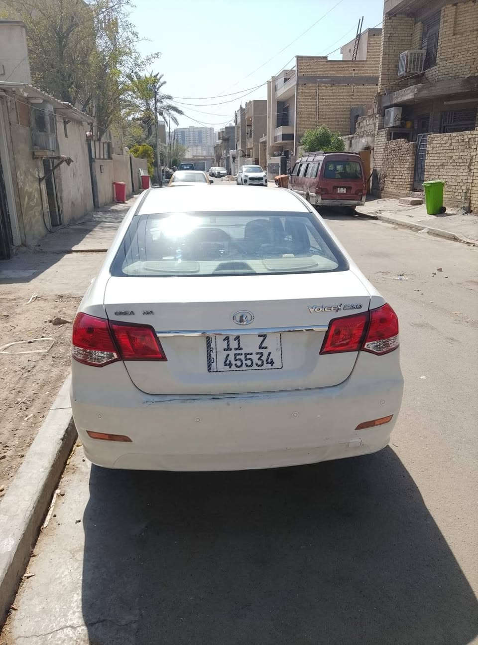 سلام عليكم فولكس موديل ١٢ سياره جاهزه رقم بغداد انكليزي كير اوتو صدر جديد مكنيه وكير جد تخم تاير جديد منضومه بانزين جديده ادمه كامله باتري جديد سعر ٤٨وبيهه مجال عنوان بغداد حي الجهاد *********** سياره جاهزه منضومه تبريد جديدة
