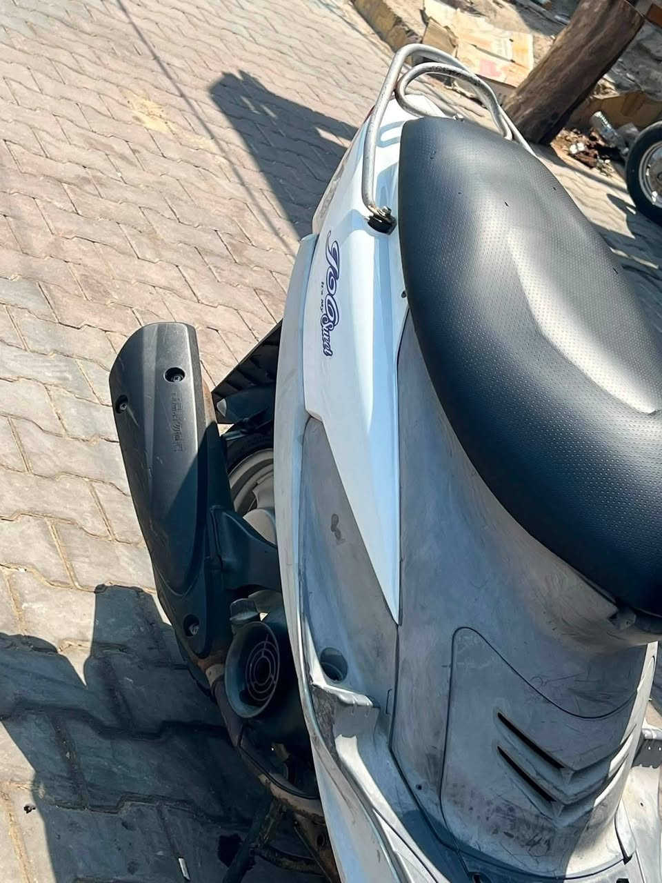 دراجة ماكس منغولي للبيع دراجة نضيفة ماناقصهة شي لايت بك لايت اشاير سلف كلشي شغال مختم بلادي محرك مامفتوح ناعم نهضة وسرعة قوية سعر 650 وبيهة مجال مكاني رميثة ***********
