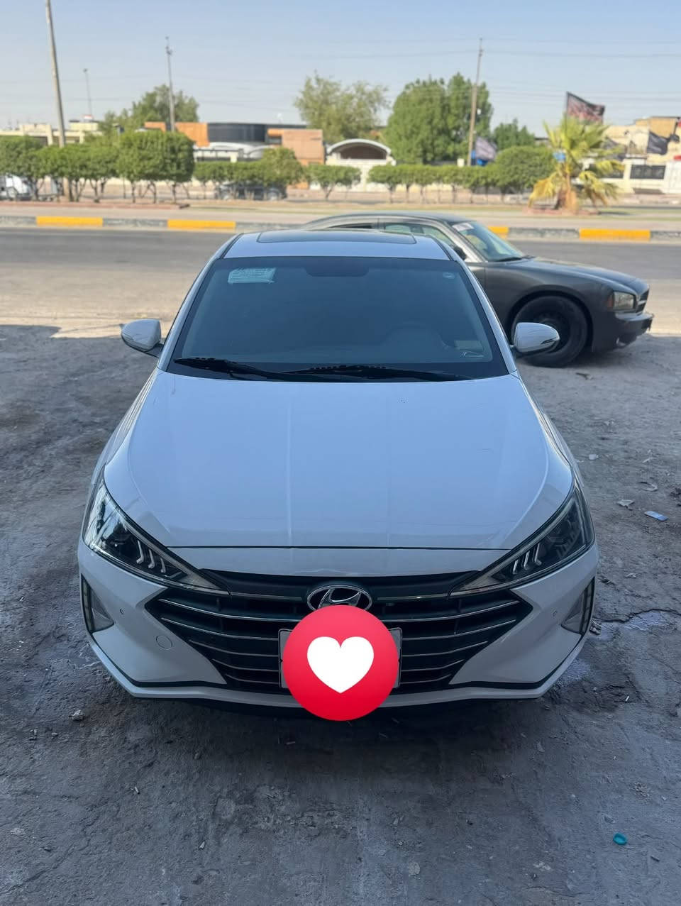 سلام عليكم النتره 19خليجي كفاله عامه 
السياره جديده بمعنا الكلمه دواخل بدي 
بيها بس بلجاملغ الامامي بارد ع كد شبر ومامبين 
تبريد ثلج حداديه جديده كير مكينه 
السياره ب أسم شركه أربيل السياره فووول للاخير  دواخل دوشمه كامل حته إلارضيات الكشتات خليه
***********
السعر145
