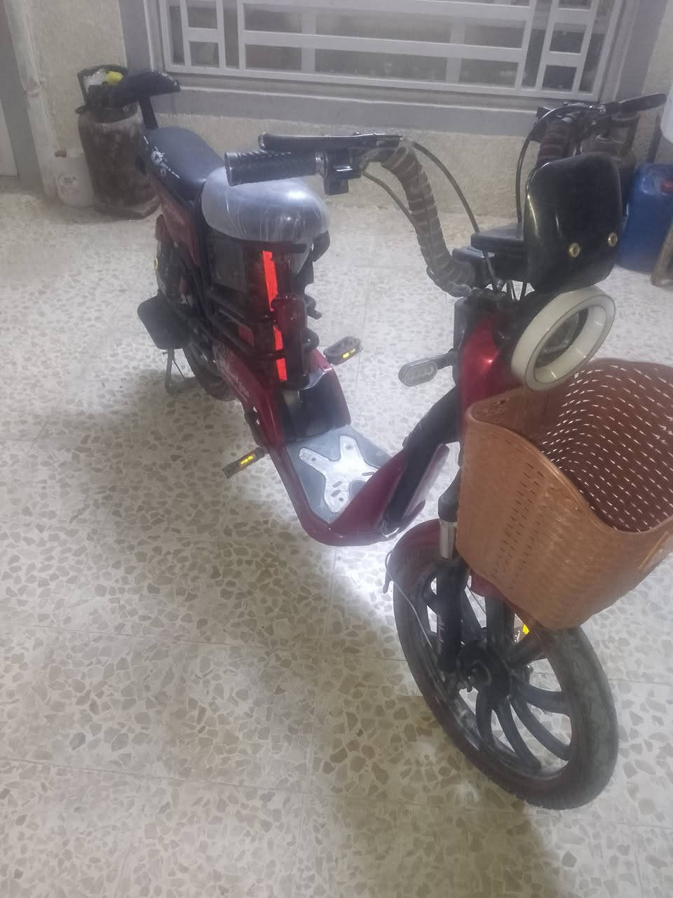 السلام عليكم
باسكل شحن للبيع حجم 20
الباسكل فول نضافه
اربع بطاريات
السعر. 240وبي مجال حك الجيه
العنوان كربلاء
الرقم. ***********
