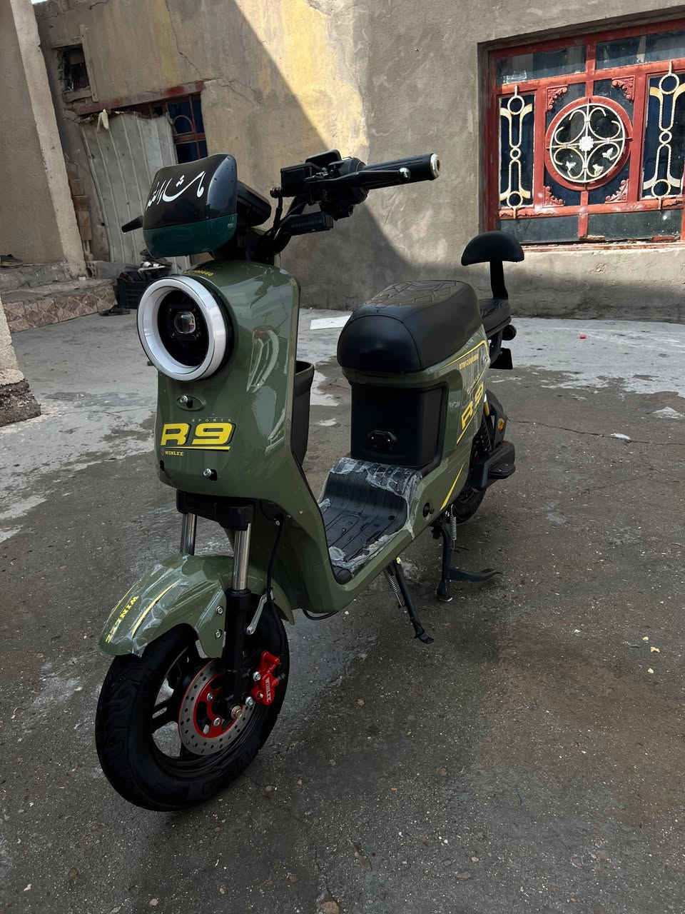 ار 9 • بطاريات • جديد