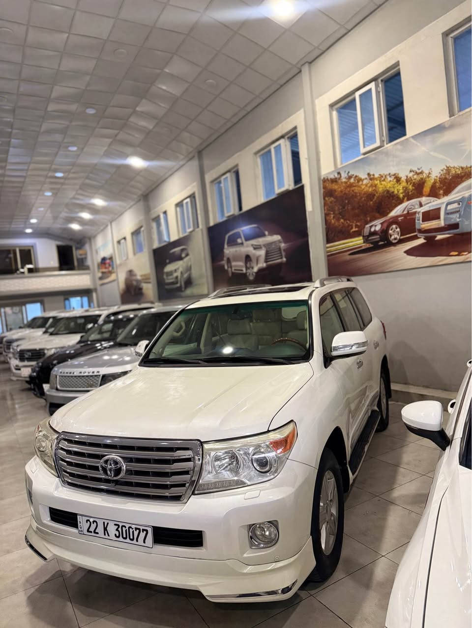 Land Gruiser 2015 
VXR V8 
153000 KM 
Fuulll 1/1 
حساس امامي و خلفي 
بصمه تشغيل عند بعد
بصمه ابواب خمسه
فتحه سلايت
كشنات جلد 
كشنات تبريد و هيتر 
تشغيل عن بعد
8 ارباگ
زراكات لايت 
مثبت سرعه
سبعه راكب
تحكمات ستيرن
تبريد مركزي 
ثلاجه 
و باقي مواصفات معروفه 

دعم +صبغ + تحويل+غرامات +وكاله + گير + مكينه + كهرباييات شرط 
مكينه ما مفتوح 

مكان سياره : دهوك 
*********** دهوك, العراق
