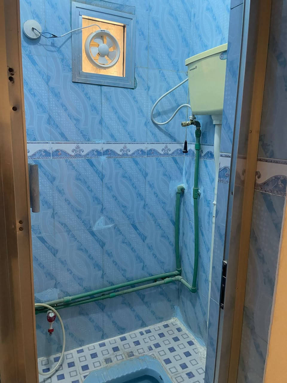 شقتان للإيجار في حي المتنزه - موقع مميز بالقرب من جسر الدوب 🏠
​تتوفر شقتان للراغبين بالسكن في منطقة هادئة 
​تفاصيل كل شقة:
​عدد الغرف: غرفتان نوم 
​الصالة: مطبخ ..حمام 
السعر 550 اقل كل شقة 
​الموقع: حي المتنزه - بالقرب من جسر الدوب.
​📞 للتواصل والاستفسار .(***********)
