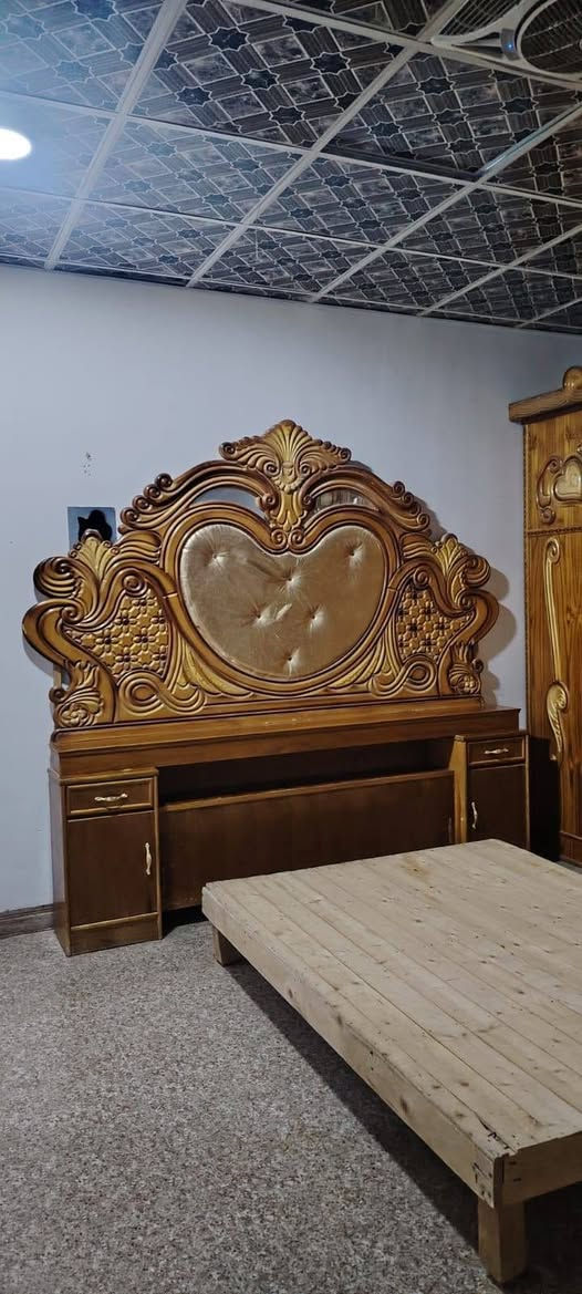 قرفه نوم مستخدمه شي قليل فول نضافه المكان قادسيه
السعر 650 بيها مجال 

رقم الهاتف ***********
