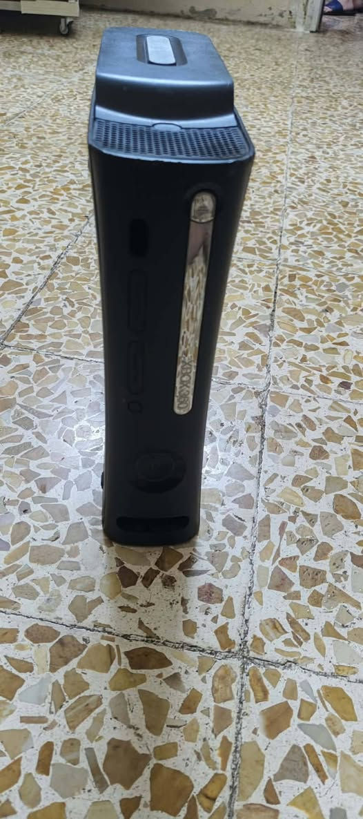اكس بوكس • مهكر • ٩٠ لعبة