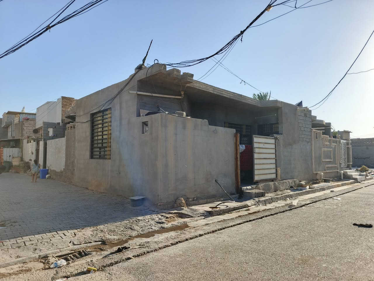 بيت للبيع كامل بي تلحيضات خفيفه
استقبال +صاله+غرفه+مطبخ+صحيات +منور 

كاع جواهر موقع ركن مساحتة 80

(الخدمات)ماي مجاري كيبل ضوئي كامل خدمات 

الاستفسار ‏‪***********‬‏ خاص مازنجر مفتوح 

من الله التوفيق 

@إشارة @إشارة
