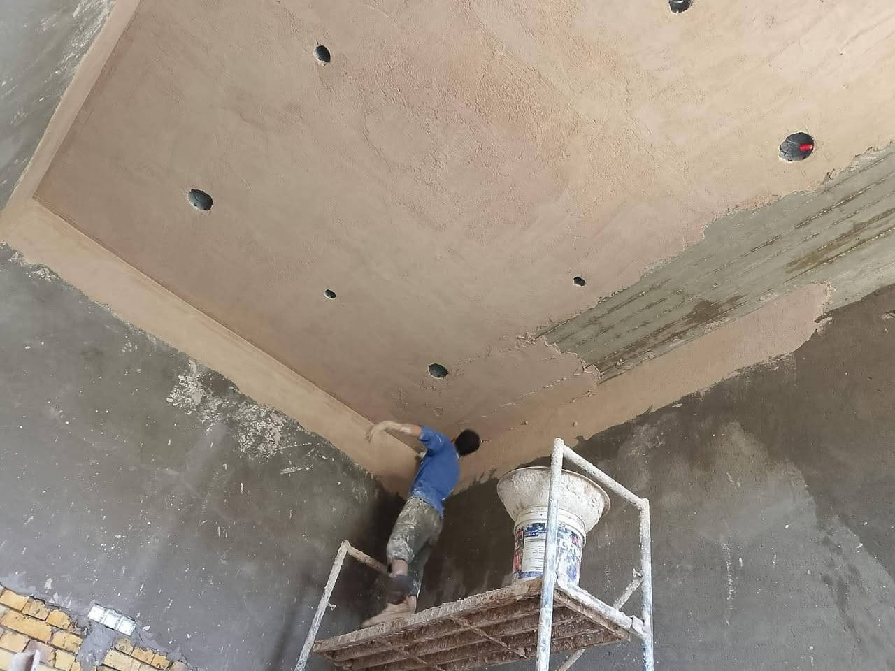 لباخ متفرغ حالين /***********
جص وسمنت وبوررك/5.5
