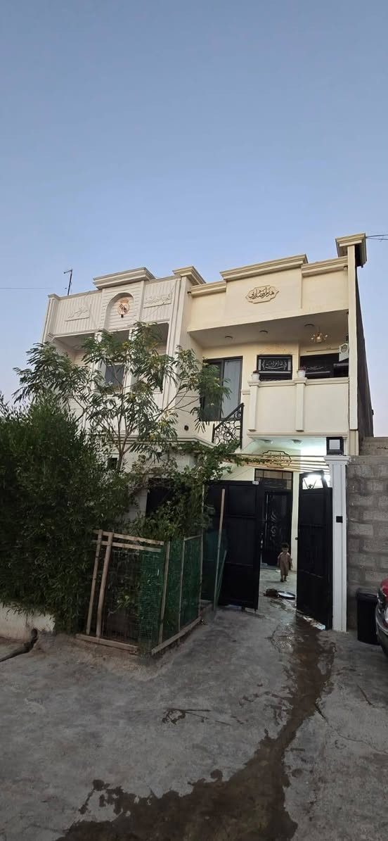 بيت البيع 100 متر زراعي عنوان كركوك حي العسكري مقابل جامع خديجه خامس فرع حولي سعره 45 رقم ***********
