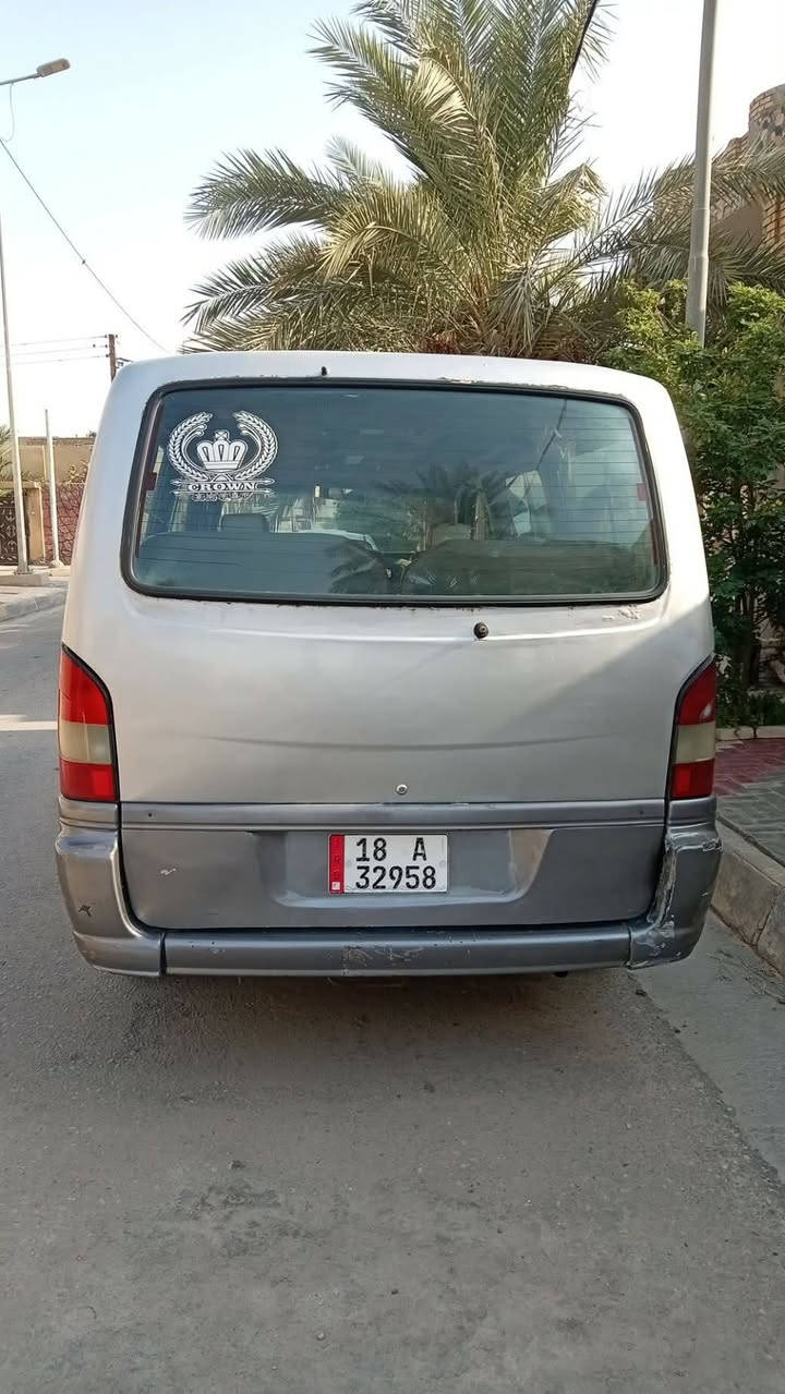 السلام عليكم
سياره ستانا موديل ٩٧ رقم نكليزي سنويه ٣١ 
مصفره هيئه ومرور كفاله مكينه وحداديه 
الكير بي نمرتين تفلت وهذا ينخصم من السعر 
السعر ٥٥ ؟ ***********
