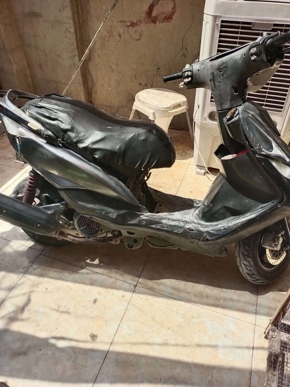 السلام عليكم للبيع او مراوس نقص قبق هندر وكيجات مراوس حته لو انطي فرق بس اني ابيع او اراوس كوم حديد جانت شغاله وصار بيها عطل من الكابريتر من الفاكيوم البلك مااعرف كوم حديد مكاني بغداد حي الجهاد الديوان ***********موحود وات ساب
