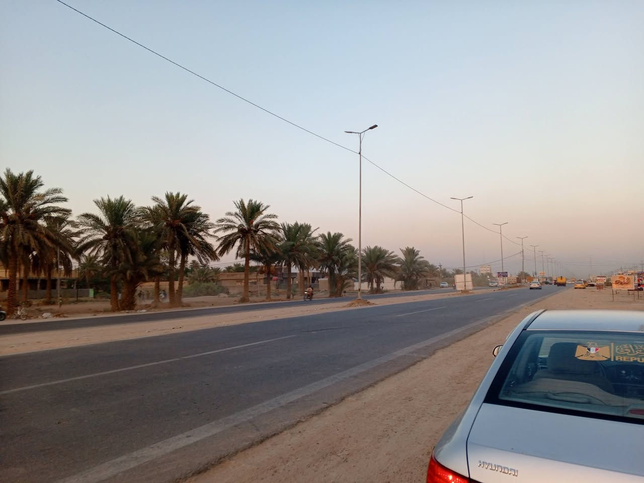 السلام عليكم قطعه للبيع بل العلاك 
 تجاري تجاري مساحه 600متر واجه 11
طريق شوملي الحمزه قريبه على سيطرة الباشيه ترهم معرض ترهم محل ترهم جملون 
السعر مناسب 
*********** 
***********
