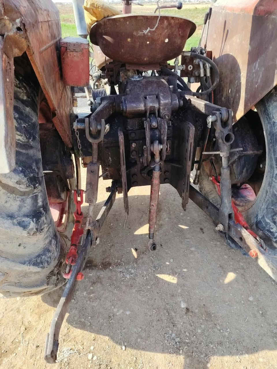 سلام عليكم عنتر للبيع محرك جديد تايرات نص عمر شقاله كامله السعر 3500 وبيه مجال العنوان ديالى رقم صاحبة***********
