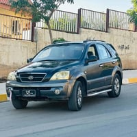 ئەم سەیارە بۆ فرۆشتن سەیارەکە جوانە کۆدی کەلارە کامل مواسەفاتە سڵایدە ...