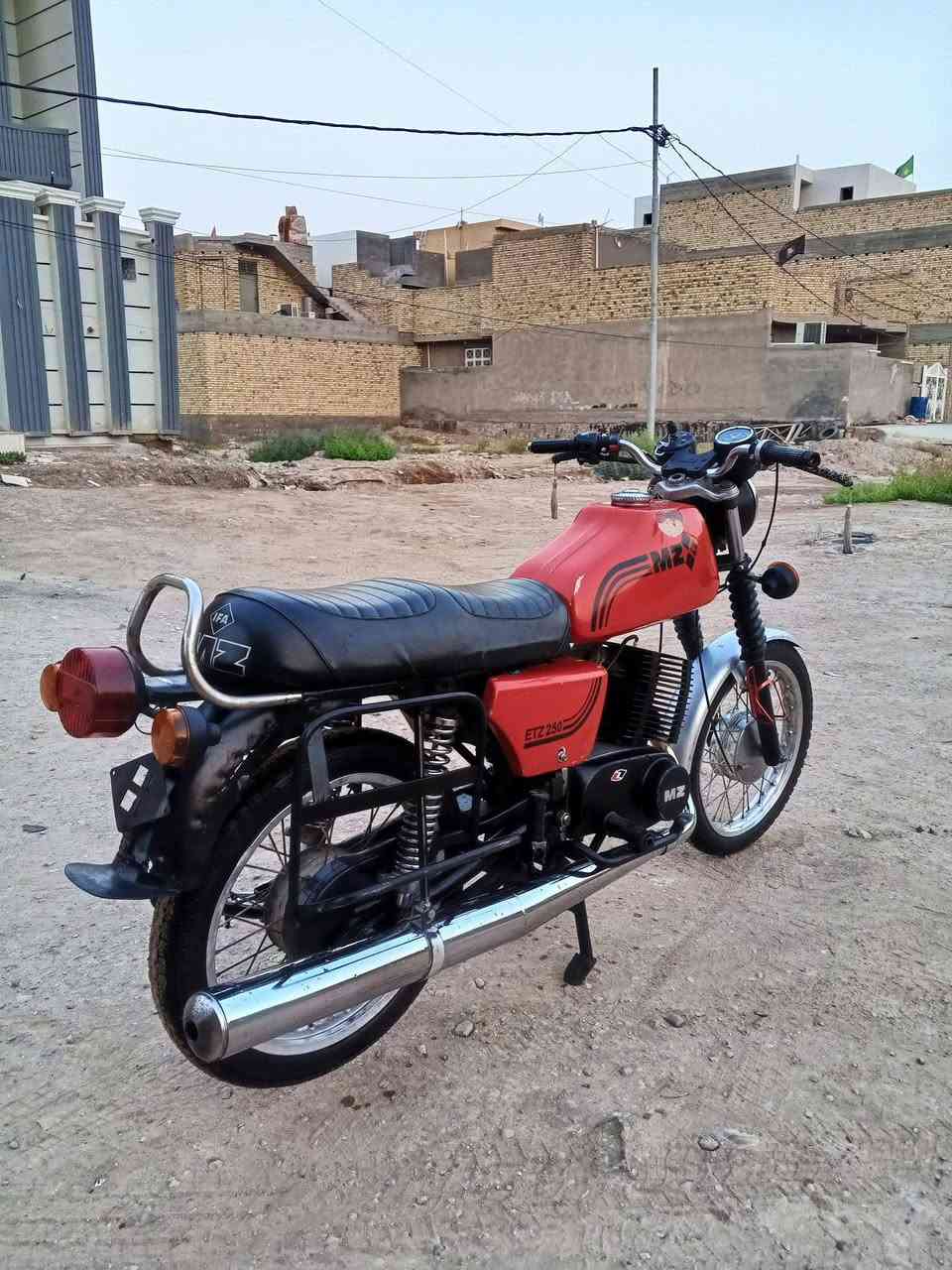 سلام عليكم 82 محرك 301 ناعم كصه 3 لحيم خشم وذيل صوب واحد قليل ما مبين ماكنيت اصلي سيله بلاد كهربائيات كله شغاله تفاصيل سعر خاص او رقم*********** مكاني كوت 🪬🥰
