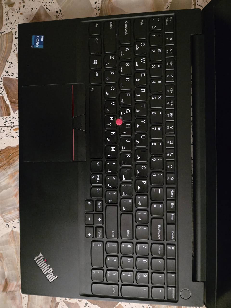السلام عليكم.. للبيع لابتوب لينوفو (Lenovo) بمواصفات قوية جداً (جيل 11)، اللابتوب ينفع للدراسة، الشغل المكتبي، والبرامج الهندسية والتصاميم.
📌 المواصفات:
🔹 الموديل: Lenovo E15 Gen 2
🔹 المعالج: Intel Core i7 - 1165G7 @ 2.8GHz (الجيل الحادي عشر) 🚀
🔹 الرام: 16 GB DDR4 (حجم ممتاز لكل استخداماتك) 💾
🔹 الهارد: 512 GB SSD (سريع جداً بالإقلاع ونقل البيانات) ⚡
🔹 كارت الشاشة: Intel Iris Xe Graphics 🎮
🔹 الشاشة: 15.6 أنج بدقة FHD (1920X1080) شاشة واضحة جداً 🖥️
🔹 النظام: Windows 11 Pro أصلي 🪟
🔹 الملحقات: شاحن أصلي نوع تايب سي (Type-C) بقدرة 65W 🔌
💰 السعر: 550 ألف دينار عراقي.
📍 المكان: بغداد.
📞 للتواصل والاستفسار: *********** (اتصال أو واتساب)
اللي يعجبه يراسلني أو يتصل وبخدمتكم.
