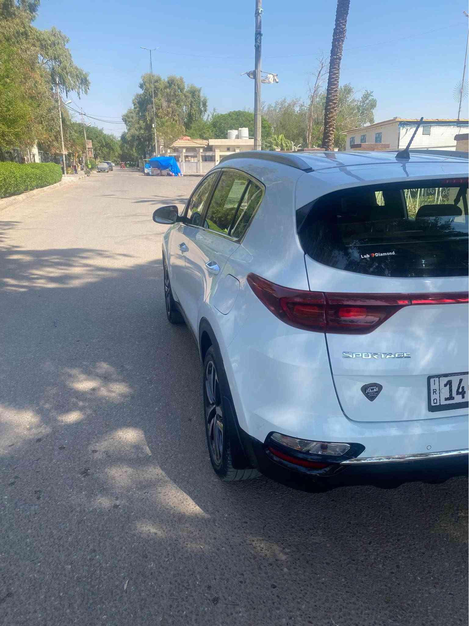 كيا سبورتاج 
نص فول خليجي 
كشن جلد 
حساس أمامي وخلفي 
كامرة 
تحكم إستيرين فول 
أنظمة قياده ٣
شاشة لمس 
تبريد قطعتين 
رقم بصرة مميز 
الشراي يتصل 
***********
*********** القرنة, البصرة
