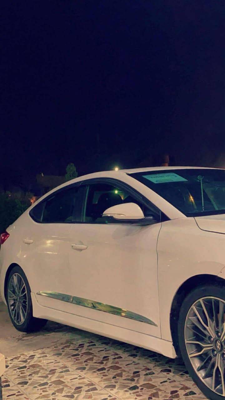 النترا سبورت فول مواصفات 18
بيها ثلاث قطع صبغ جاملغين وباب. 

. شفتات سترين. 

. مثبت سرعه..

بصمه تشغيل. بصمه ابواب. 

. محرك 1.600تيربو طياره. 7نمر. 

. لكزوز صوتها عالي. 

. تدفئه تبريد ثلج. 

. تدفئه كشنات. 

. فتحه. 

. دوشمه جلد. 

.. ويل 18.

.. تخم تاير جديد. 

. لايت زنون عالي ناصي. 

........ 

سعرها 117 وبيها مجال بسيط. العنوان. الانبار. الرمادي 

... يرهم بيع او مراوس بــ اوبتيما موديل 16 فما فوق.. 

***********
