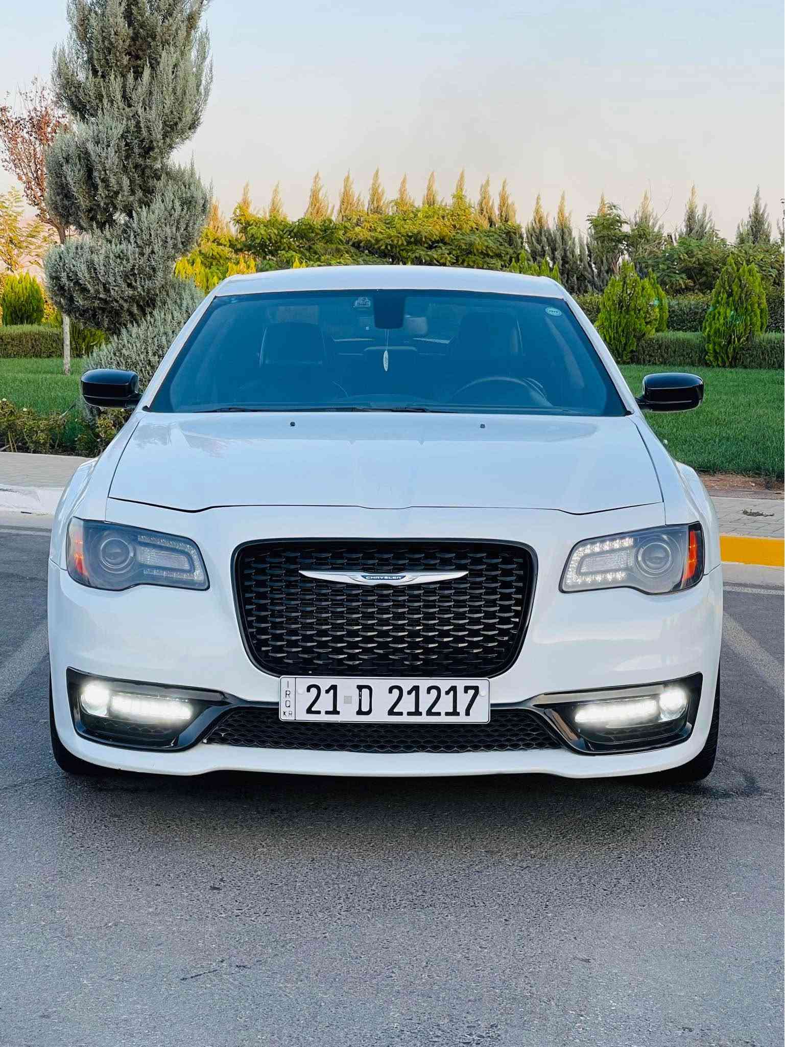 ماشاللە 
کلیسلەر C300
ئۆباما
مۆدێل:-2012
مواسەفات:-5
شاشە گەورە
کوشن جلف
کوشن کارەبا
دەسک نیکل
بەسەمە
شاغال
تەبرد دوو نیزام
گێڕ ماوس
تراکشن کۆنتڕۆڵ
لایت:-لید

بێ بۆیاخ بێ گۆڕاو

گێڕ و مەکینە و ئەکسل بەشەر
تەقە و ڕەقە بە شەرت 

گێڕ و مەکینە نەکراوەتە 

تەحویل غرامە بەشەرت 
***********
*********** السليمانية, العراق
