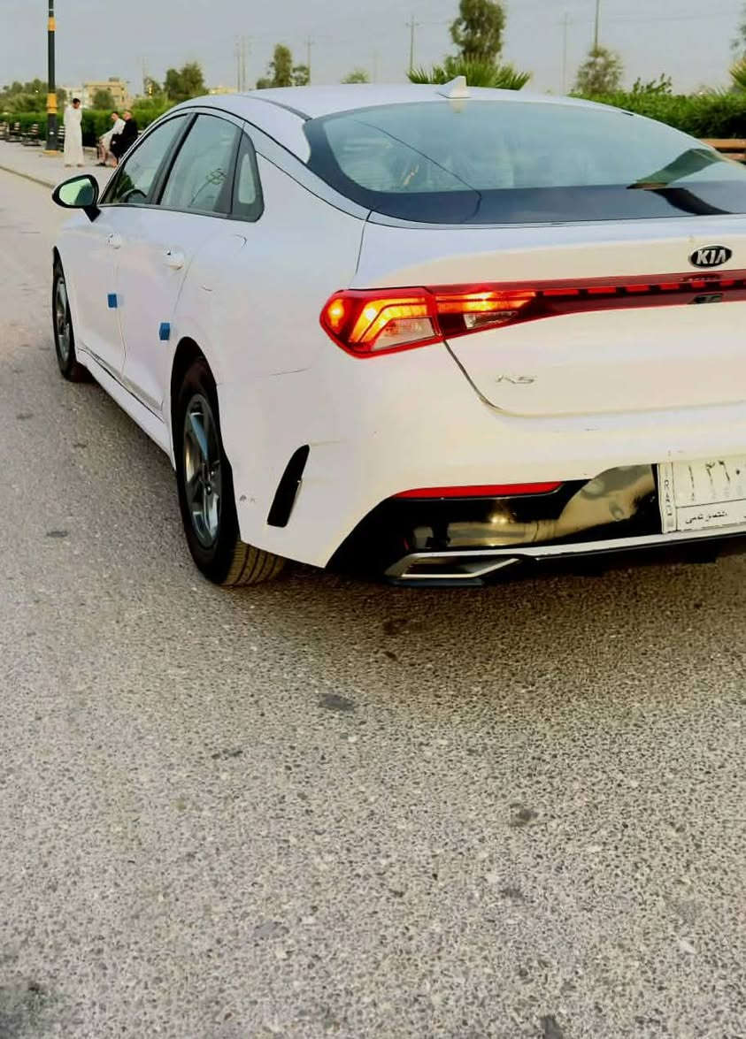 السلام عليكم
Kia k5 2021 LXs 
بصمة السياره فول ماعده الفتحه بجم كبس ايرباكات سليمه موديل 2021 1600 تيربو معوقين بعدلها سنه وتنفك .. رقمهه المثنى ..تخم تاير نوعية (Hello)
شاشه لمس.. كشنات كهرباء جلد..كامره دوار.. تحذير منعطفات..قياده ذاتيه.. گير ومكينه مكفولات كفاله عامه... حادثهه بنيد.. بيهه بابين وچاملغ مرشوشات كلير فقط.. السياره جاهزه للٱخير مامخلي بيهه نقص ٱبد.. سعرهه 130 وبيهه مجال.. مكانهه باالحله..
للاستفسار ٱكثر. ***********

نص مكتوب في الصور:
- K5..2021
- إضافة شرح توضيحي...
- ٣.