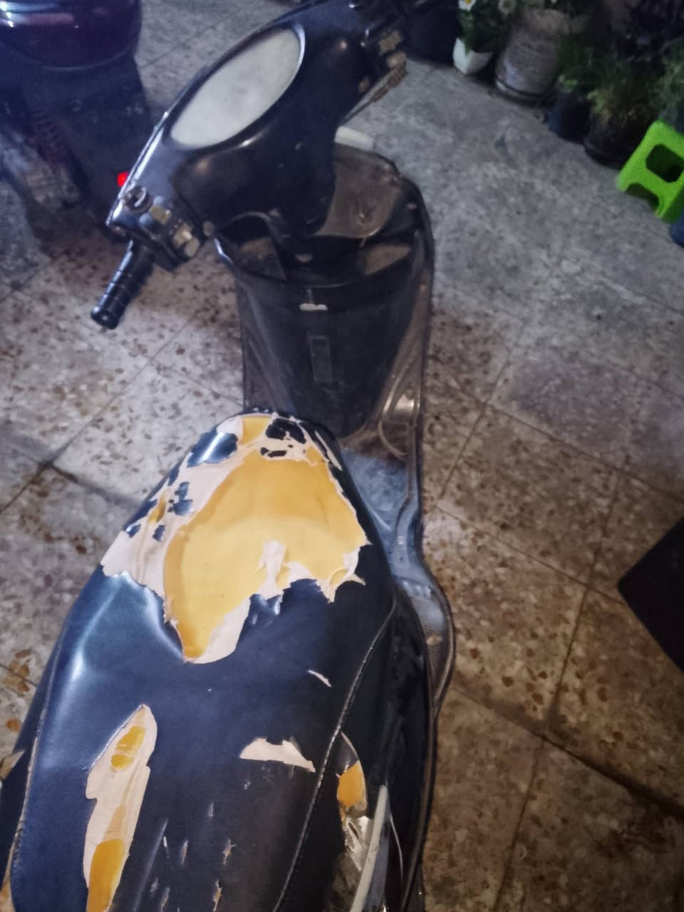 بريز موديل قديم نقصه فقط باتري فانزات بريك بغداد العطيفيه وسعره 400 بيه مجال ‏‪***********‬‏ بيه وتساب هم

