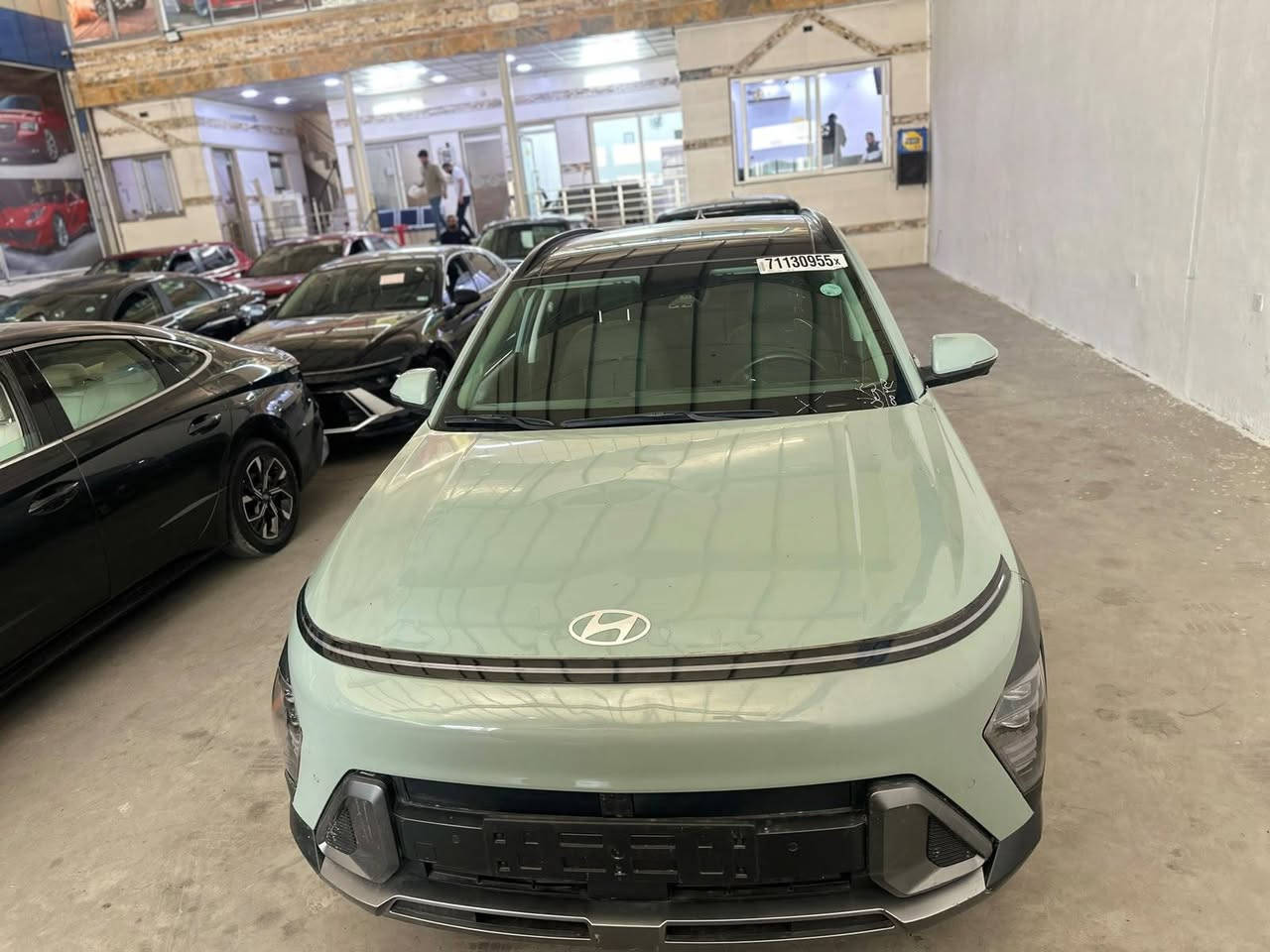 على بركه الله
🚘 هونداي كونا | HYUNDAI KONA
🔥 موديل 2024 | فل أوبشن – أعلى فئة

✨ المواصفات:
• تترقم شمالي فقط
• لون مميز جداً 🎨
• محرك 1.6 Turbo
• قير أوتوماتيك 8 سرعات
• فتحة سقف كهربائية
• جنوط ألمنيوم 19 إنچ
• داخلية جلد H-Tex
• مقاعد أمامية كهربائية
• مقاعد أمامية تدفئة + تبريد
• سكان كهربائي مع تسخين
• شاشة وسطية 12.3 إنچ
• شاشة عدادات رقمية 12.3 إنچ
• نظام صوت Bose Premium
• Apple CarPlay + Android Auto
• شحن لاسلكي للموبايل
• تشغيل بصمة + دخول ذكي
• تشغيل عن بُعد
• إضاءة داخلية Ambient متعددة الألوان
• تكييف أوتوماتيك Dual Zone
• فتح شنطة كهربائي Hands-Free
• كاميرات 360 درجة
• حساسات أمامية وخلفية وجانبية
• Blind Spot – مراقبة النقطة العمياء
• كاميرا النقطة العمياء داخل العداد
• مثبت سرعة ذكي Adaptive Cruise
• Lane Keep Assist
• Lane Following Assist
• Highway Driving Assist
• Forward Collision Avoidance
• Rear Cross Traffic Alert
• High Beam Assist
• حساسات ومواصفات أمان متكاملة

🛠️ الحالة:
🔹 ربع بونيد
🔹 جاملغ صبغ
🔹 بدون دواخل
🔹 الإيرباكات سليمة
🔹 السيارة نظيفة ومواصفاتها عالية جداً

🔥 سيارة مميزة جداً ومناسبة للتسجيل الشمال 
اتصال. ***********
واتساب. ***********
ملاحظه يوجد جميع انواع السيارات حسب الطلب

