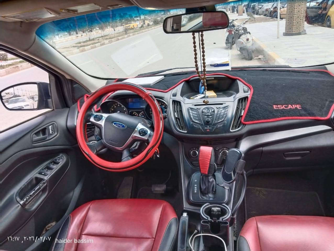 بيع او مراوس 
الموديل: فورد سكيب 2016 (Ford Escape).
المحرك: 4 سلندر / بسعة 2500 سي سي
الممشى: 136.450 (قابل للزيادة البسيطة لأن السيارة تحت الاستخدام).
الاستيراد: دخلت للعراق سنة 2017 بتقرير كلين تايتل (Clean Title) يعني بدون حوادث أو غرق بأمريكا.
مقاعد جلد 
كامره خلفيه 
تحكم ستيرن 
الحادث: صار بيها حادث بسيط داخل العراق، وتفاصيل الحادث كاملة مع "التكت" فقط المقدمة البنيد مبين بالصور بدون دواخل 
ايرباكات كله سليمه 
ادامة 
- منظومة البانزين 
- منظومة التبريد 
- منظومة الماء 
السعر / 93 $   
***********
