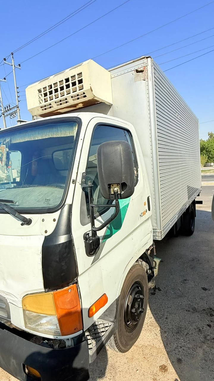 � للبيع — هيونداي  براد

❄️ مجهزة صندوق تبريد / ثلاجة
🛠️ مكينة ديزل
⚙️ كير عادي
📦 مناسبة لنقل المواد الغذائية والدواجن واللحوم والمجمدات

📍 السيارة موجودة في كربلاء

التواصل فقط ع رقم ***********
