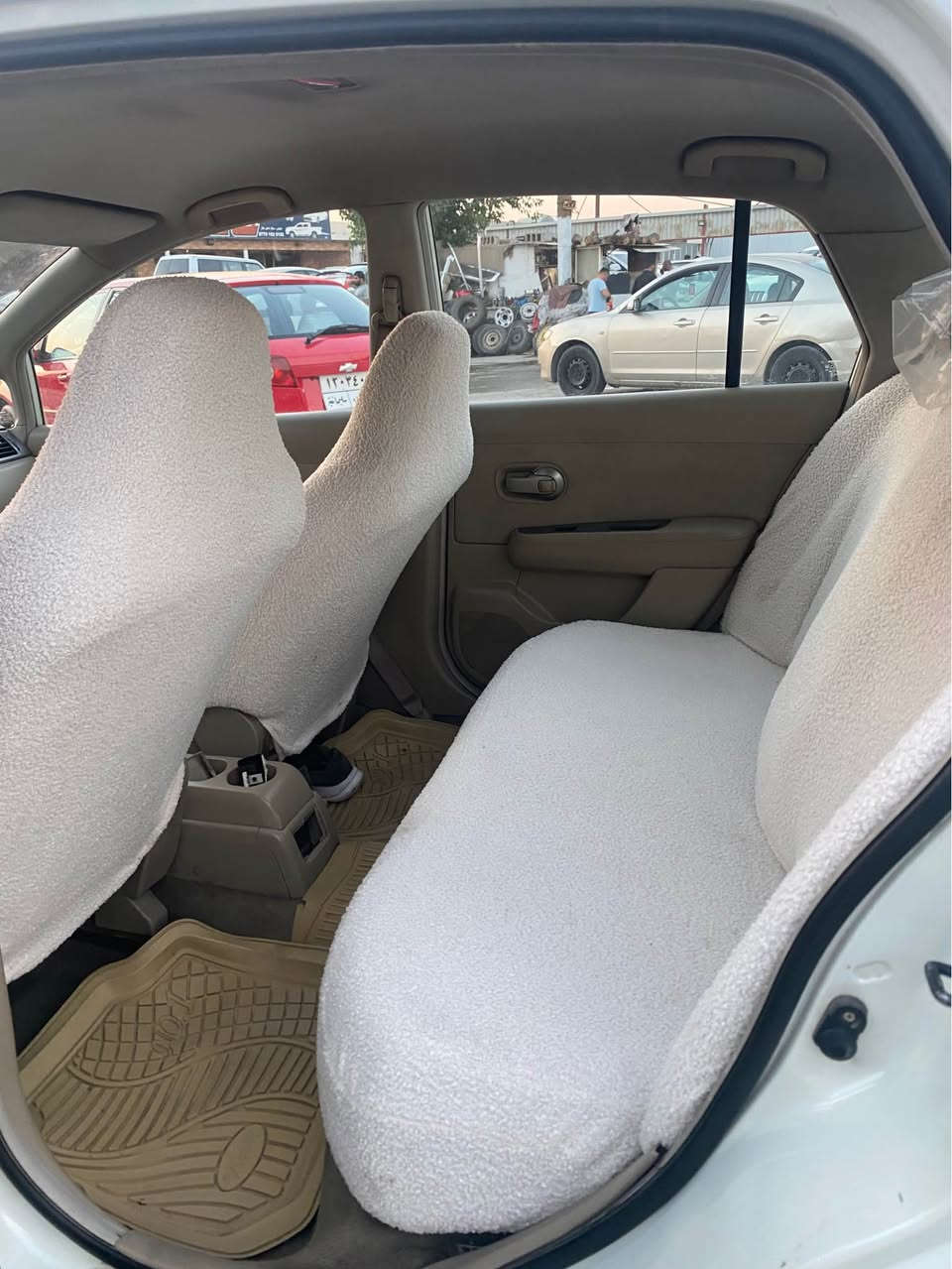 تیدا 2009
دوو پارچە بۆیاخ
گێرومەکینەو تەبرید بە شەرت 
سەنەوی بەسەر چوە
٤ جام کارەبا
ناو زەرد
87$مەجالێکی کەم
***********
*********** السليمانية, العراق
