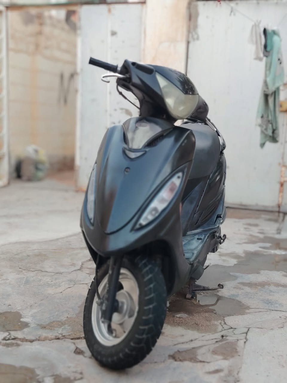السلام عليكم دراجه كامكو جي فور للبيع كفرات گلهن أصليات رقم واحد مجفته مره وحدة 
 رقم ***********.
