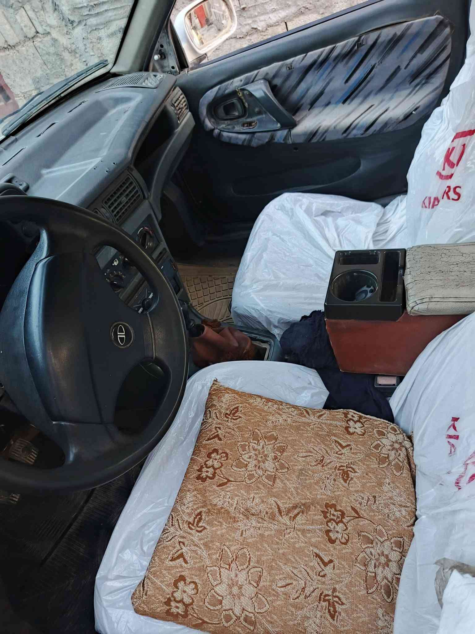 هونده سلو موديل 95 معمره جديد سياره بيه تلحيضات بصيطه ب البطاين محرك وكير خير من الله رقم انكليزي تحويل ثاني يوم تخم تاير ويل كب
السعر 28 وبيه مجال بصيط واذا اكو مراوس هم يرهم 
رقم وات ساب وتلفون هم شغال ***********
هونده سلو موديل 95 معمره جديد سياره بيه تلحيضات بصيطه ب البطاين محرك وكير خير من الله رقم انكليزي تحويل ثاني يوم تخم تاير ويل كب
